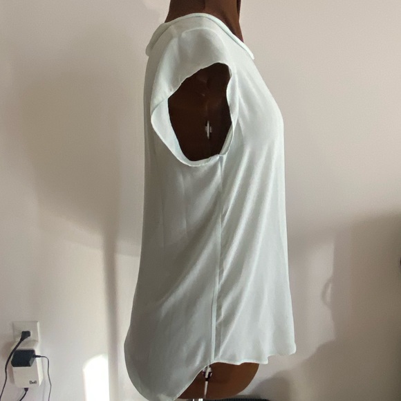 💚🤍BANANA REPUBLIC 🤍💚 Pastel teal sleeveless top in Large. In great shape. - Picture 5 of 11